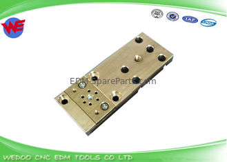 DCH9400 EDM 부품 X055C630G54 하부 다이 홀더 Mitsubishi DBG4900 X262D527H01