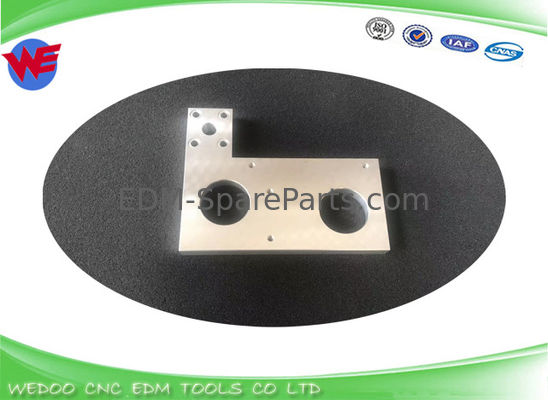 SS 재료 DWC Fanuc 와이어 EDM 마모 부품 A290-8119-X384 베어링 플레이트 135*108MM