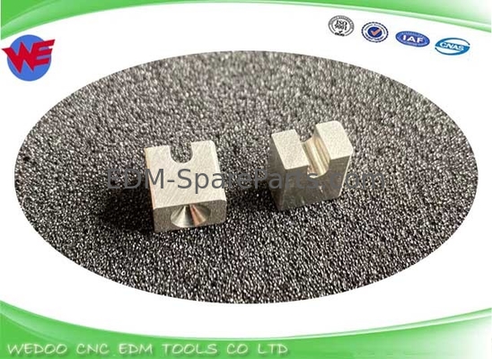 A290-8120-Z782 전극 보유기 Fanuc EDM 예비 부품 10*10*6mm